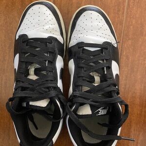 Nike Panda Dunks
